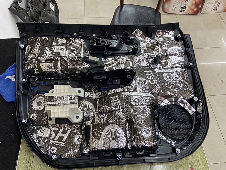 丰田RAV4汽车音响改装黄金声学喇叭+DSP，哈尔滨小蒋