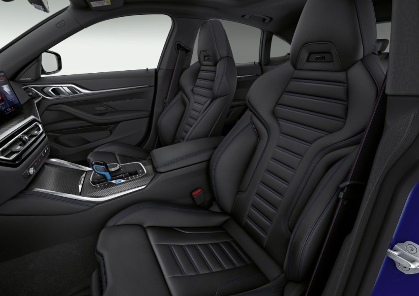 标配空气悬挂 BMW i4售价44.99万起