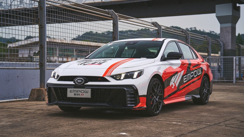 拳打领克脚踢GTI！13.80万买这影豹 BBA都能随便崩？