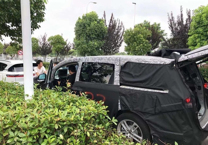 车企都在搞MPV,难不成是下一个风口?岚图MPV首次曝光