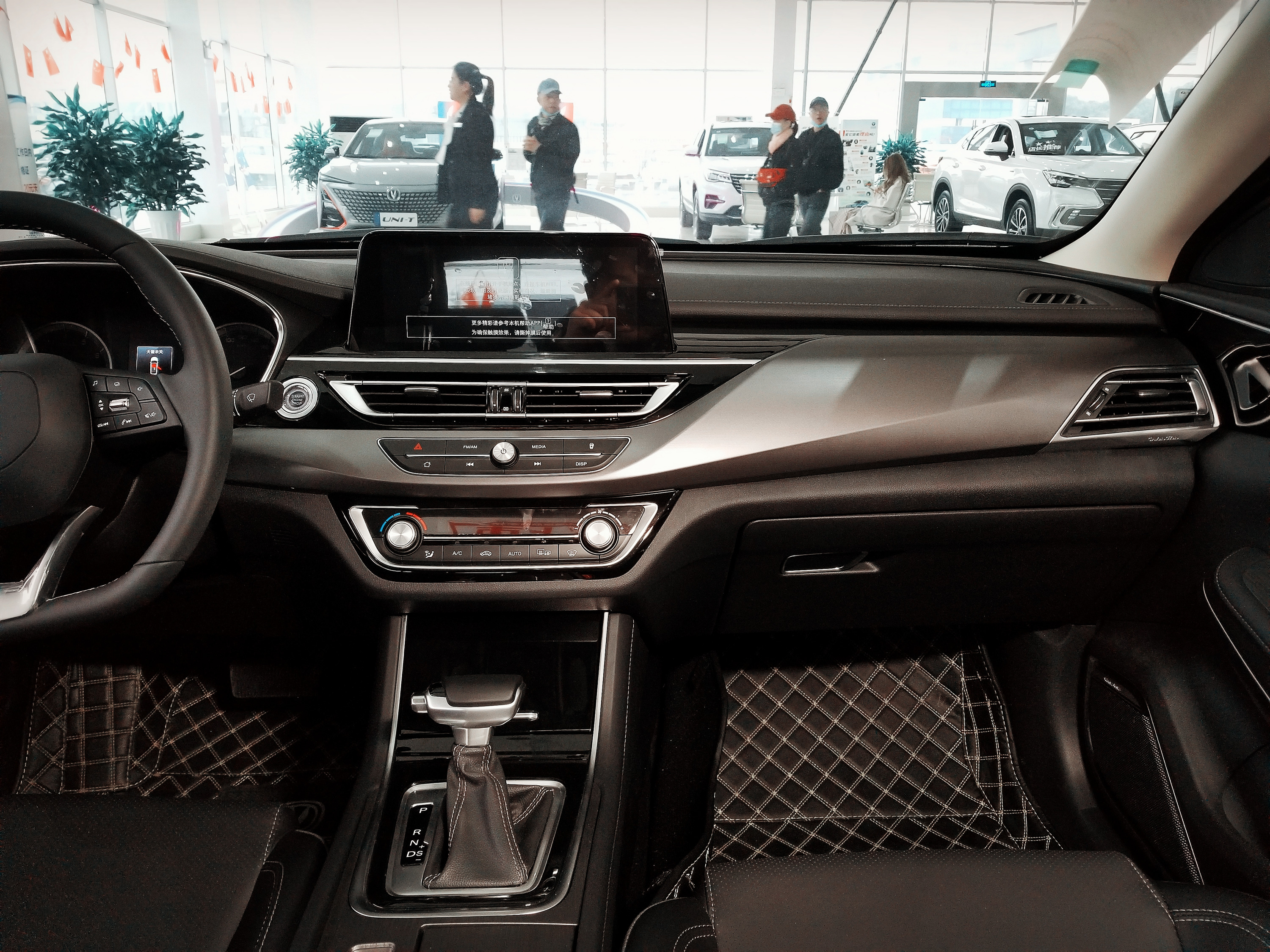 �������F�˾Ϳ���������8.29�f�������׿��_˹�����