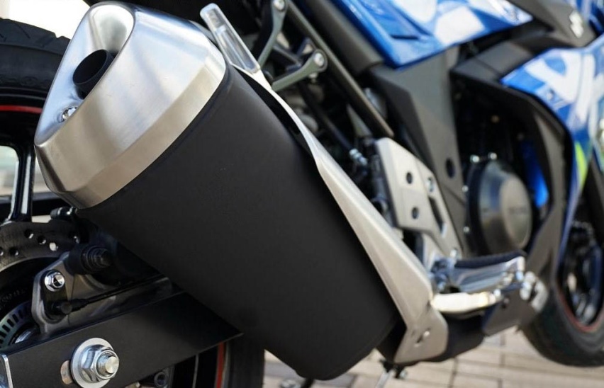 国内最畅销的250“跑车” 铃木GSX-250R实拍解析