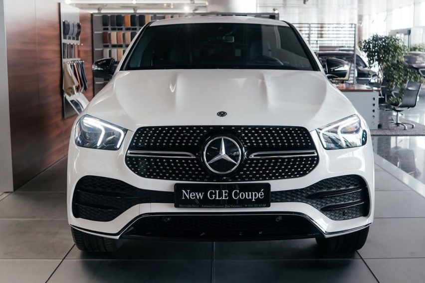 运动的造型 全新奔驰GLE Coupe实车
