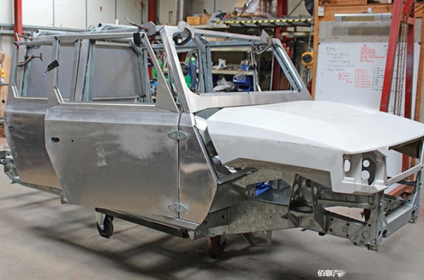 96-munro-ev-electric-vehicle-render-official-chassis.jpg