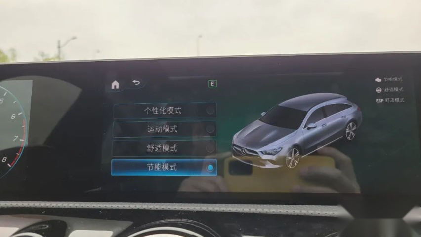 【验车官X】小姐姐小哥哥通吃 试驾奔驰CLA猎装车