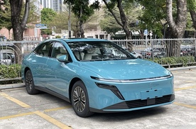 纯电续航180km+6.8s破百，11.19万拿下比秦L还大的日产插混