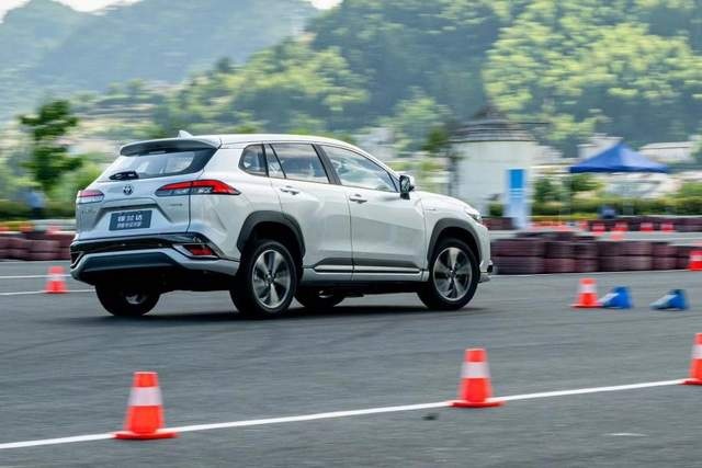 没人会花大十几万买合资紧凑SUV？那你可能没了解过这台锋兰达双擎