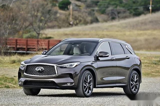 不烂大街且有调性的豪华SUV，路虎发现运动版和QX50怎么选