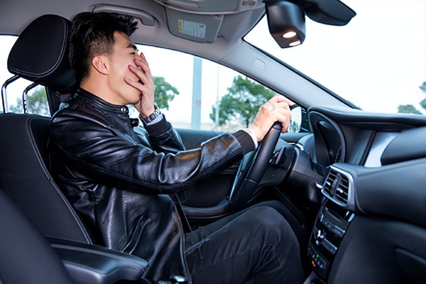一个人跑高速多长时间休息一次合适？按照这个标准来，不然有危险
