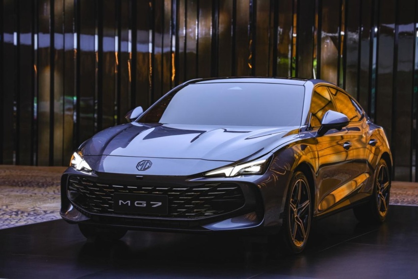 405扭矩、百公里6.2L，MG7展现国产最强2.0T！