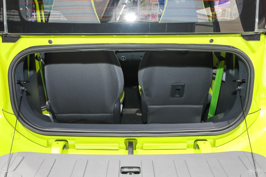 五菱不止有宏光MINI，这款5万多的Nano EV，续航305km
