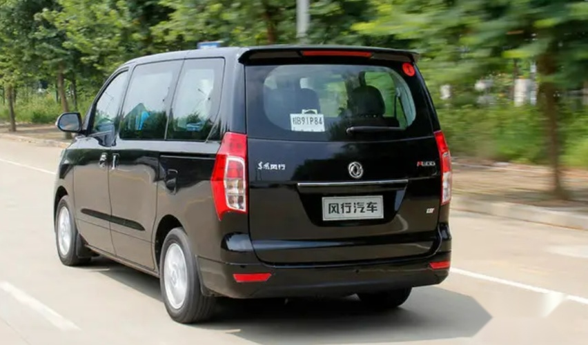 6月最好卖的“十大MPV”：丰田赛那挤进前三，大通G50逆袭成功？