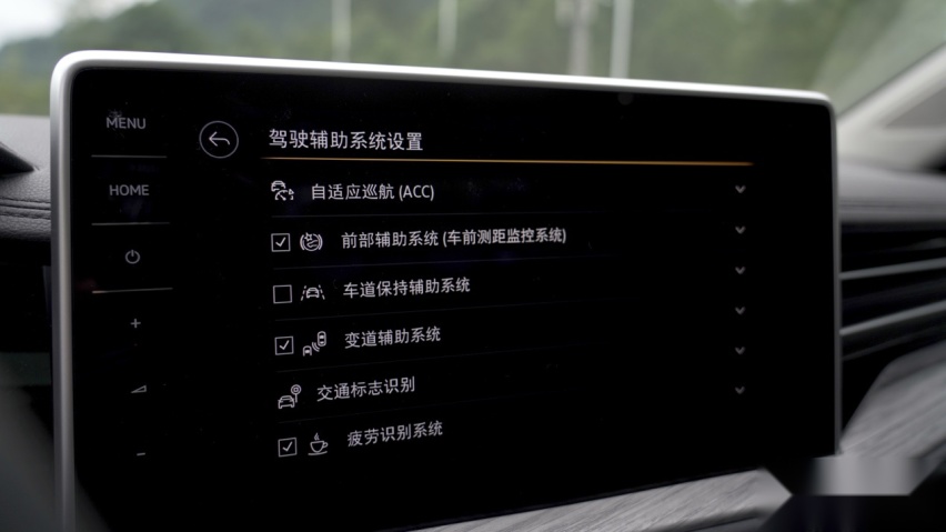 身手全面无短板！试驾全新速腾300TSI