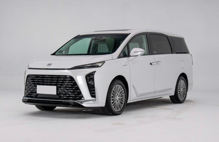 插混MPV“五星战士”是它！新岚图梦想家对比别克GL8