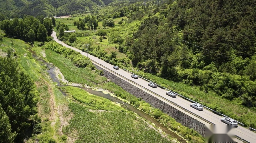 一箱油最长跑1711km，百公里油耗3.2L，钜浪混动GMC 2.0