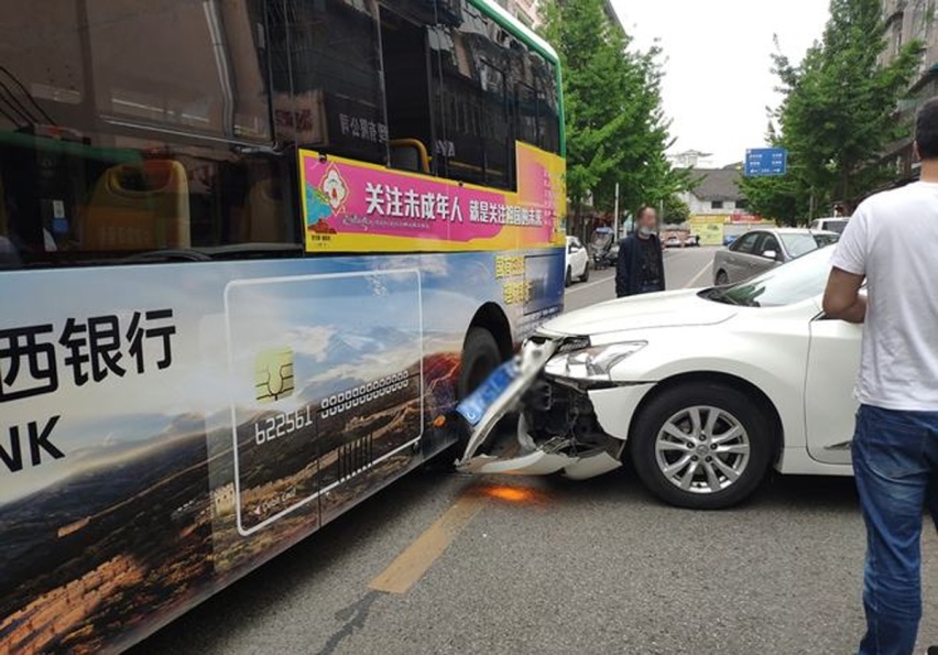 都是新能源：为啥公交车、出租车很少自燃，私家车却那么多？