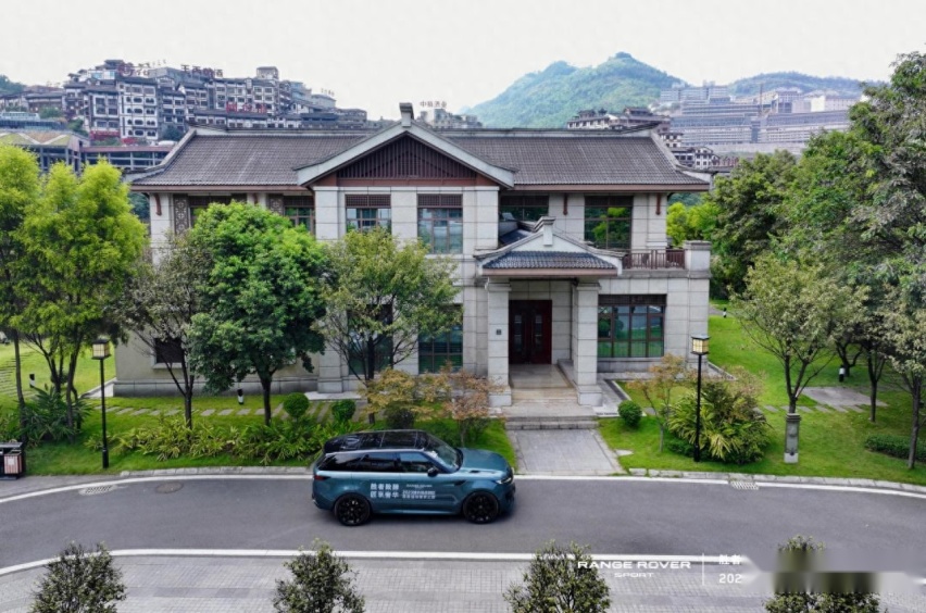 百万级SUV中的全能选手?试驾揽胜运动版
