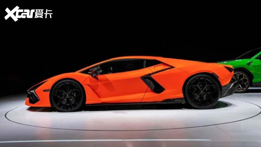 新一代旗舰跑车,兰博基尼revuelto
