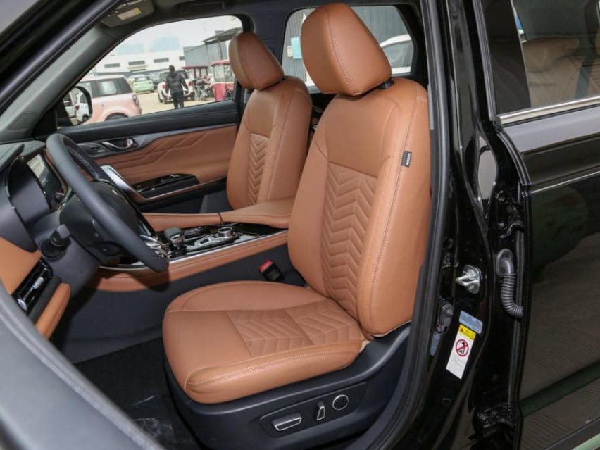 定位中大型SUV，长安CS95PLUS，还有哪些卖点？