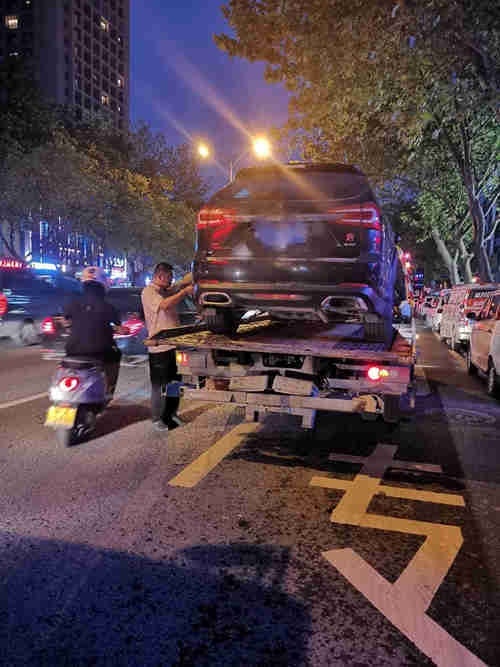 比亚迪唐混动行驶途中突然断电(三)：车主不在相信这个品牌了