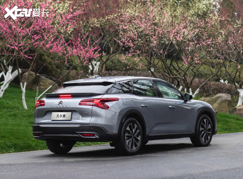 16万级颜值无敌手？全新标致408X即将到来 将成法系爆品！