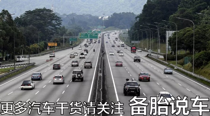给油起步和怠速起步，哪个更好