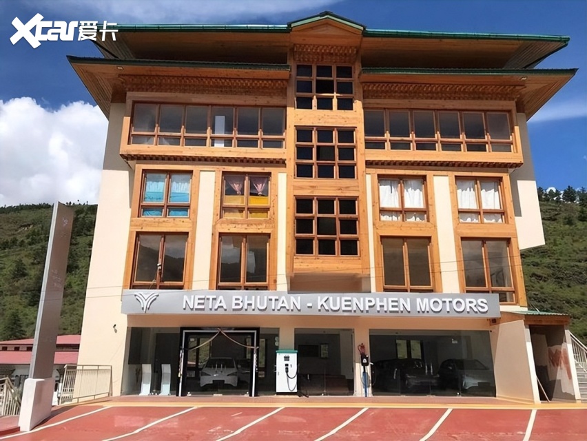 哪吒“出海”迎来新突破 哪吒V右舵版正式在不丹上市
