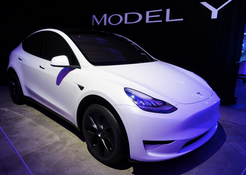 特斯拉Model Y涨价在即？销售朋友圈发预告，官方未回应