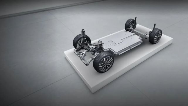 “智能”和“车”分开发育的小鹏P5，合在一起应该卖多少钱？