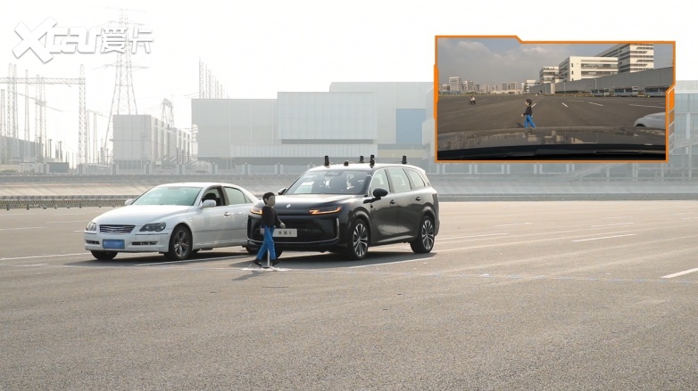 从五星应试到极限实测华境S重构20万级大六座SUV安全标准(图5)