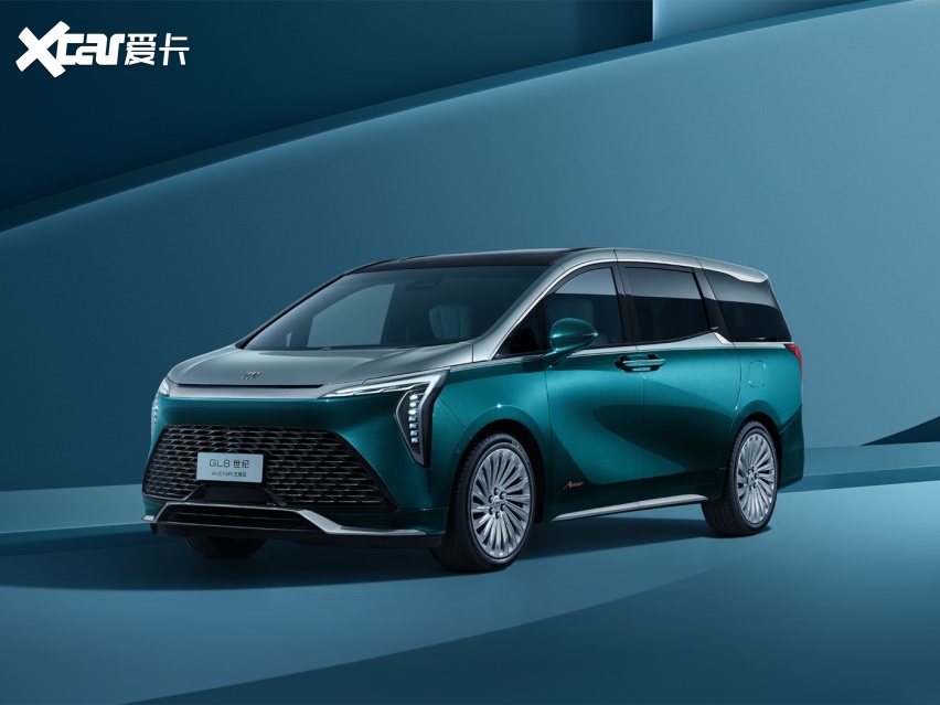 还看什么埃尔法？别克GL8世纪实车曝光，外观超大气、内饰超豪华