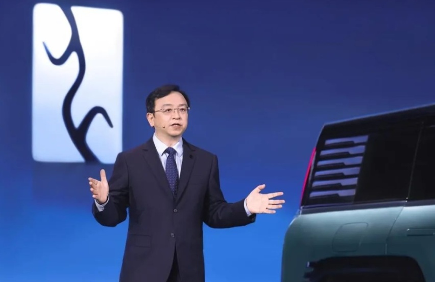比亚迪疯狂降价的背后：一将功成万骨枯？