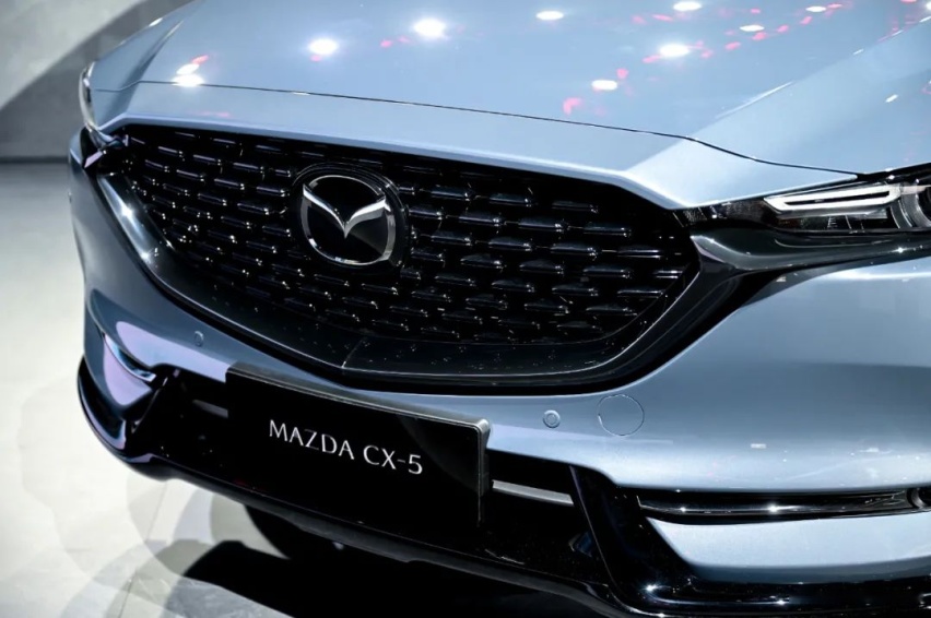 黑化CX-5只是前菜，CX-30 EV才是主菜