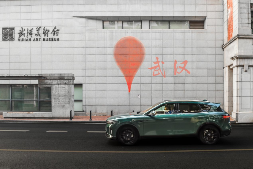 不光电比油低，24万买四驱还是买两驱？