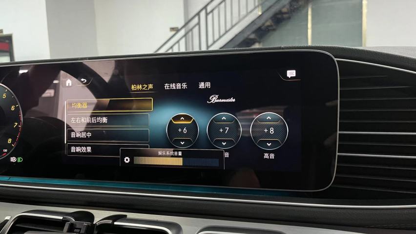 7月初21款奔驰GLE350升级柏林之声音响