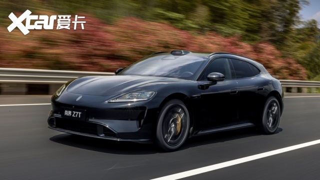 华为一口气甩出五张王炸！从22万到50万包场新问界M9领衔(图16)