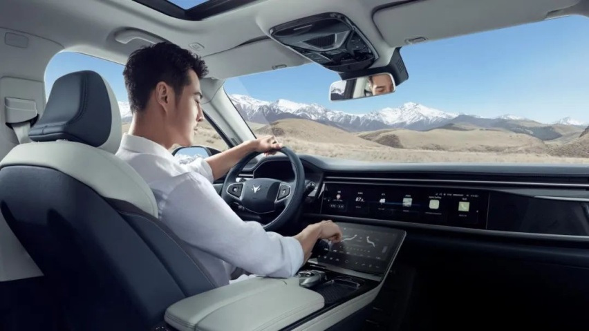 极狐阿尔法T/ Model Y/问界M5 EV，谁才是自驾出游最佳之选