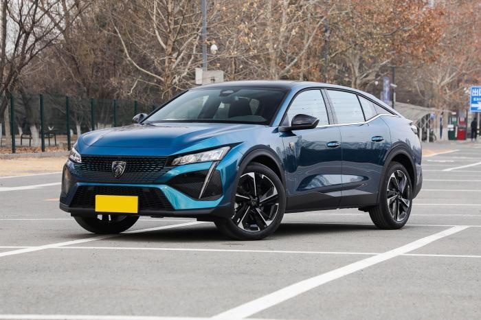 东风标致408X，大溜背+全新狮标，搭1.6T+8AT，定价多少合适？