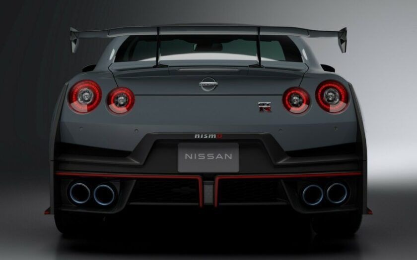 17岁的日产GT-R R35，在2025年停产