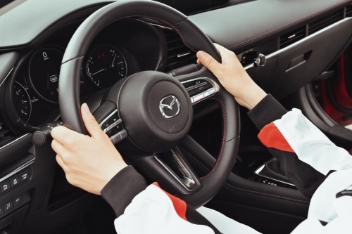 唤醒弯道基因，次世代MAZDA3昂克赛拉展现「人马一体」驾控本色