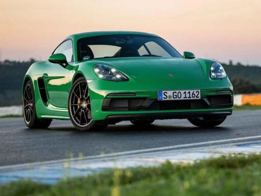 4.0L自吸+6挡手动，外媒抢先测718 GTS，评价是..