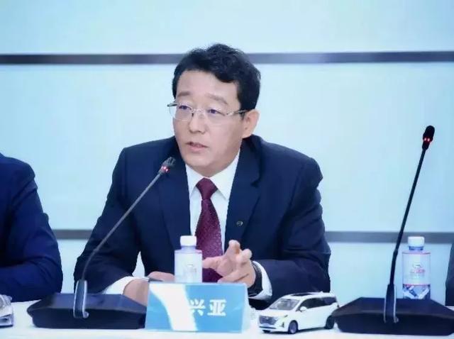 如何迎接行业春天回归？唯有市场意识！—专访冯兴亚郁俊王秋景