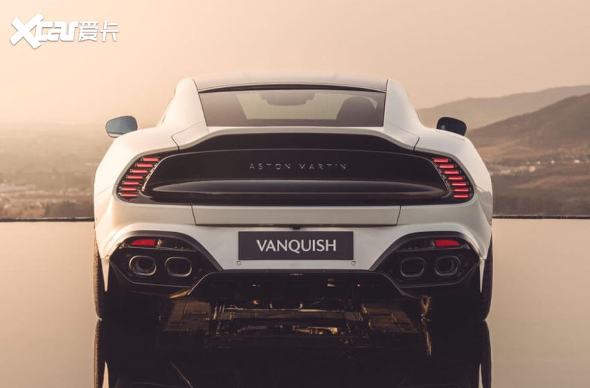 2025款阿斯顿马丁Vanquish，粘合铝底盘，1000Nm的V12