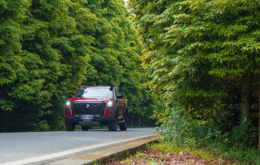 ROADTEST丨邂逅夏日草原 开启嗨玩模式 长安览拓者·探索版试驾