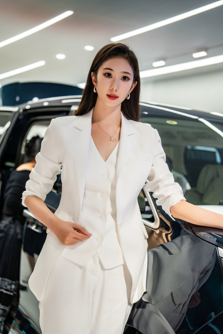 2024广州车展小姐姐大合集！是真男人就坚持到最后一张！