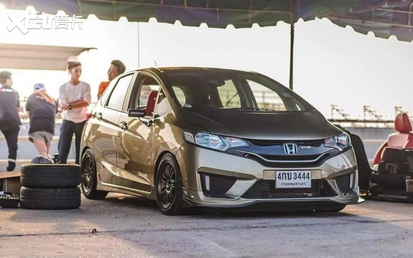 -爱卡汽车爱咖号