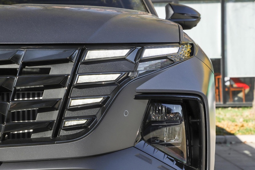 比科技、比智能 热销高阶紧凑型SUV 哈弗神兽对比现代途胜L