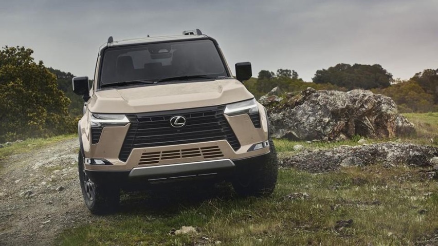 雷克萨斯连发两款SUV，性能、空间、越野，能完胜国产X5？