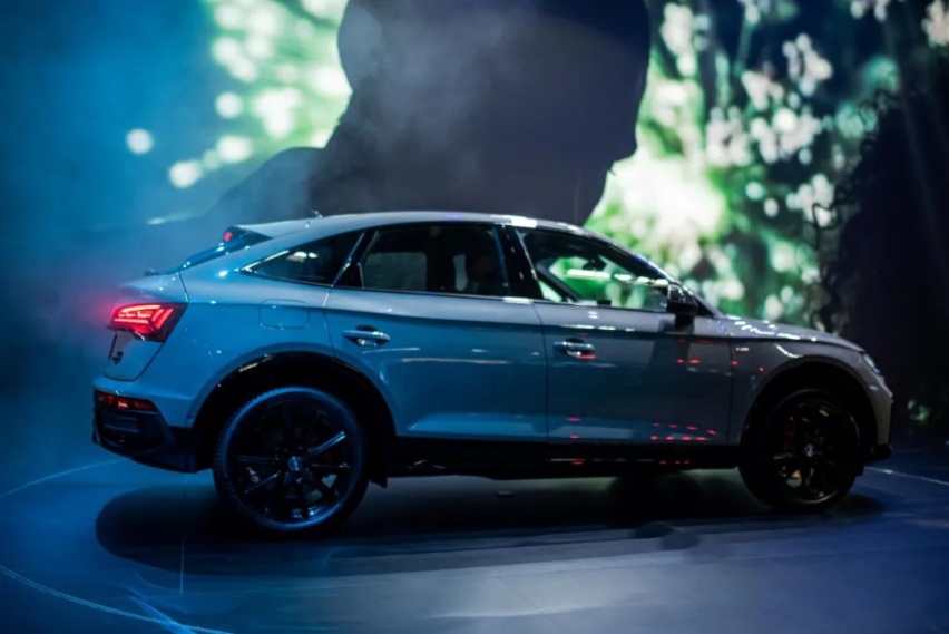 黑标奥迪，帅的一批！全新Q5L Sportback全球首发