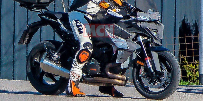 螳螂头掰掰，KTM 1290GT谍照流出